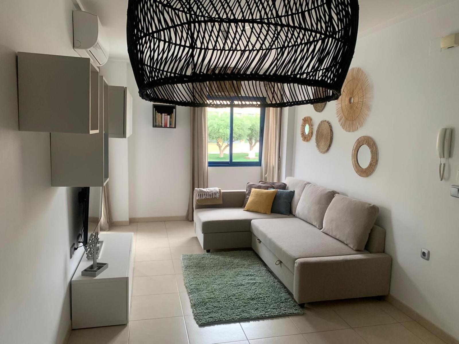Alicante Apartments Luaran gambar