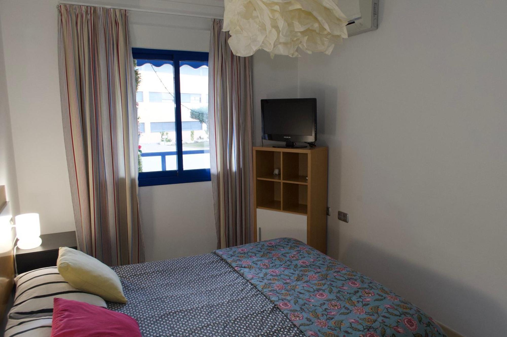 Alicante Apartments Luaran gambar