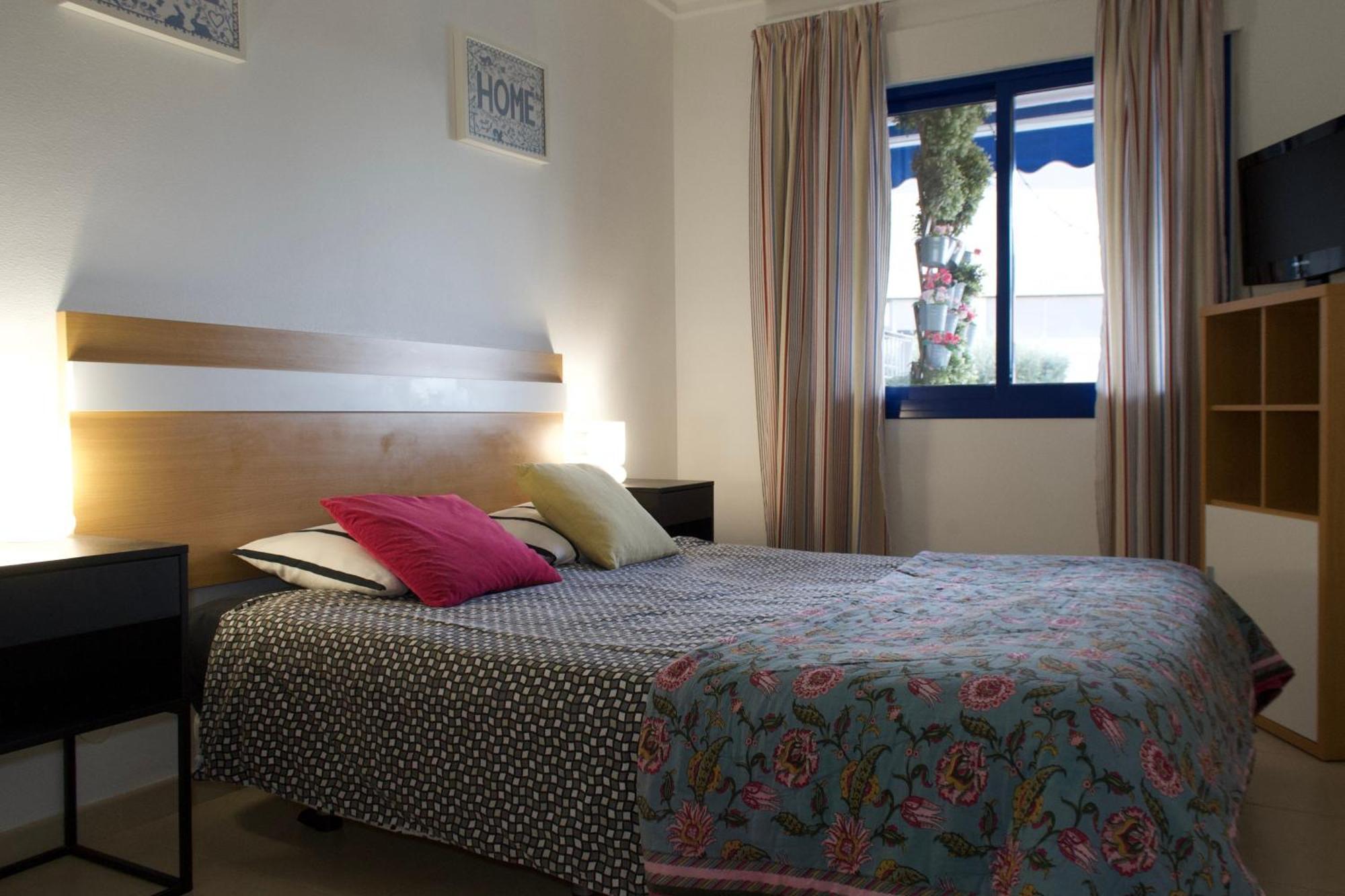 Alicante Apartments Luaran gambar