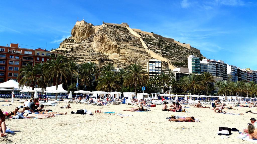 Alicante Apartments Luaran gambar